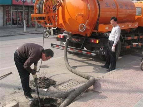 高昌清掏化粪池，健康生活从这里开始